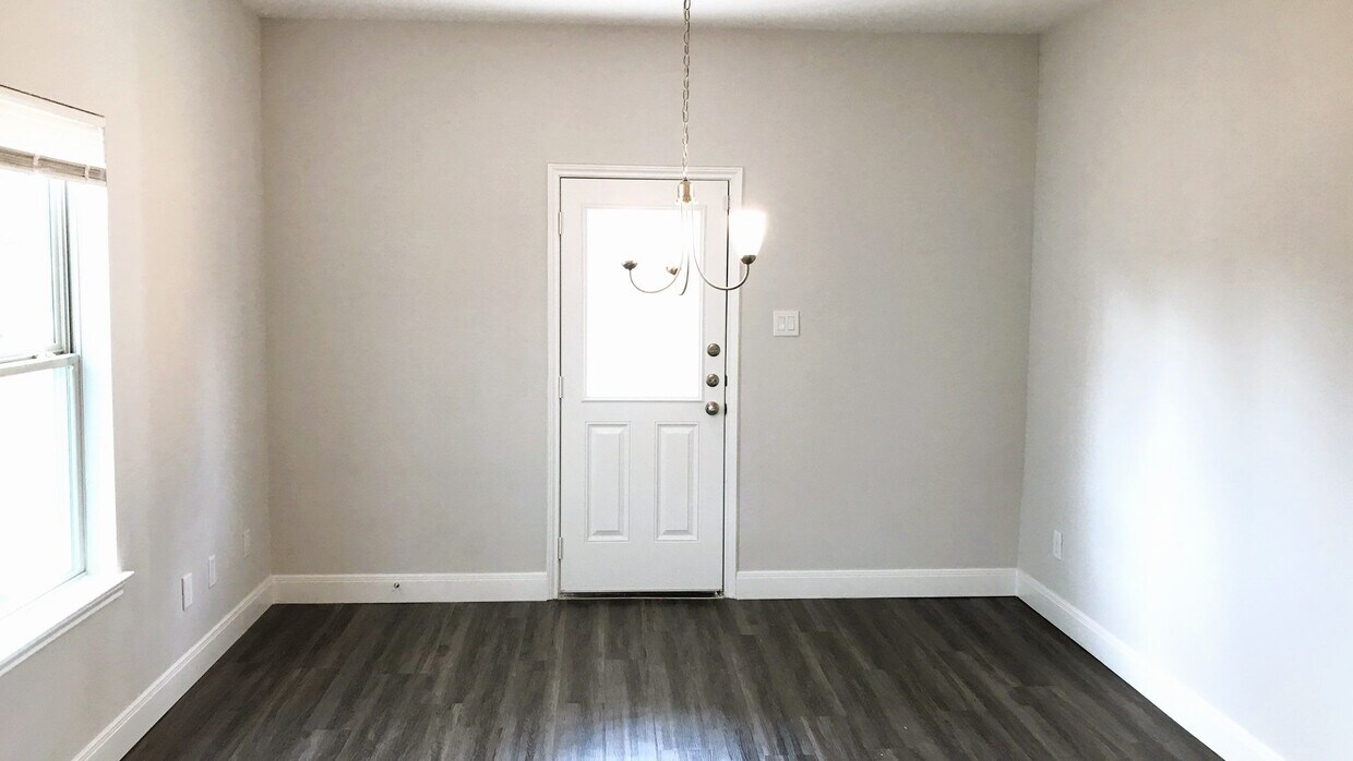 Foto del edificio - 9214 Nyssa Ave