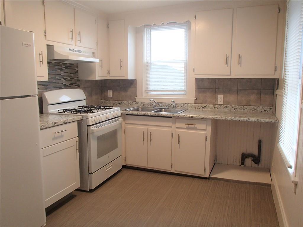 Primary Photo - 217 State St