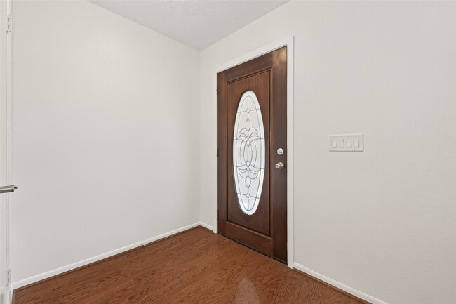 Foto del edificio - 1506 Apple Park Dr