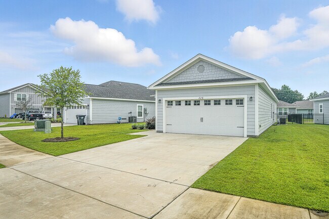Foto del edificio - 228 Speckled Trout Ln N