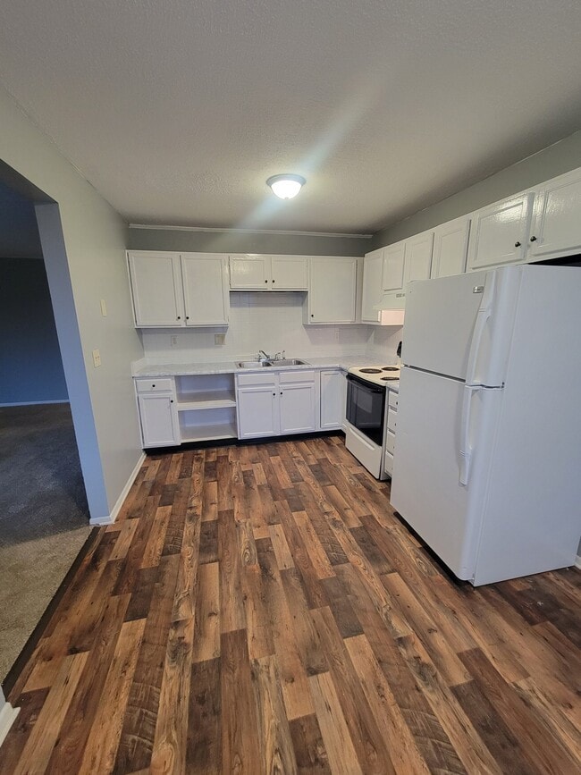 Photo - 872 Gordon Smith Blvd (Hamilton, OH) Apartment