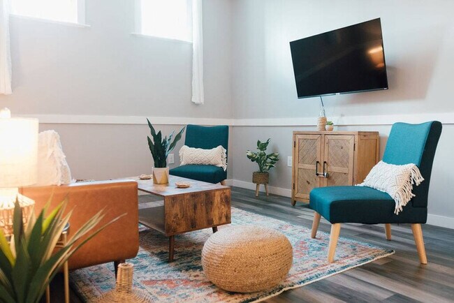 Building Photo - 117 Spring St