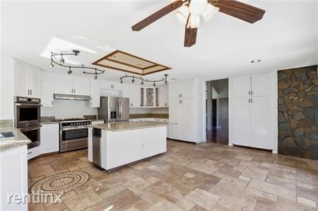 Foto del edificio - 5 br, 3 bath House - 8872 Satterfield Dr