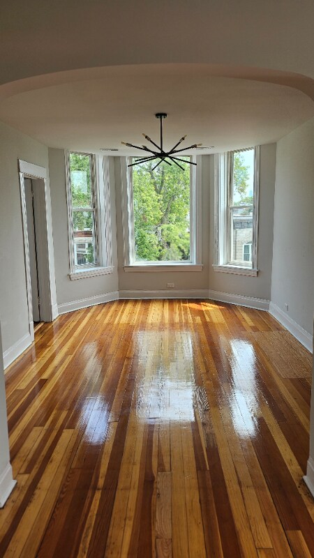 Foto del edificio - 1526 N Washtenaw Ave