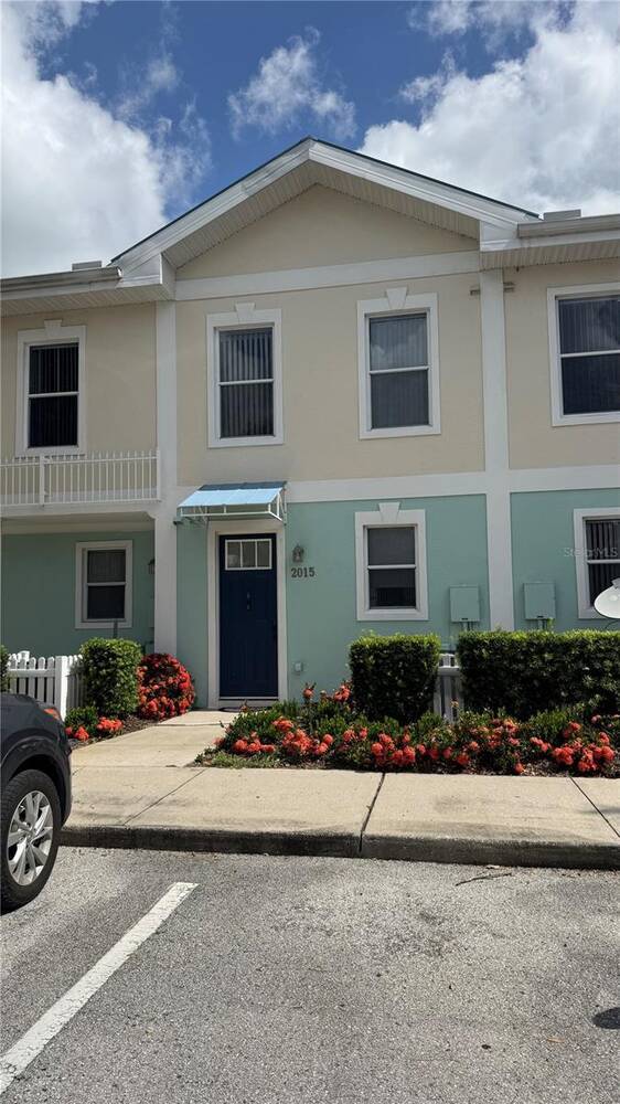 Building Photo - 2015 Grand Oak Dr