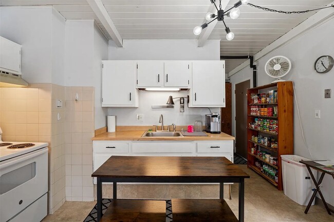 Foto del edificio - 3220 Clark St