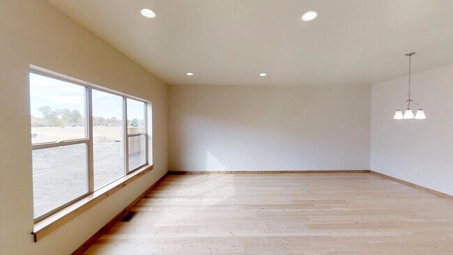 Foto del edificio - 120 Naomi Rose Ln