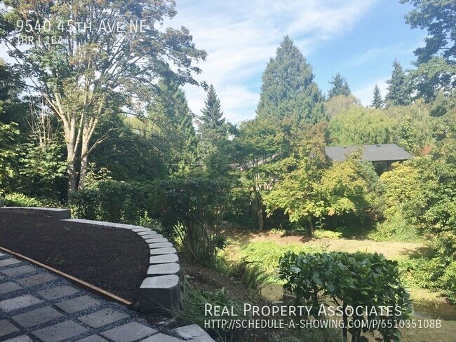 Building Photo - Enjoy the beautiful downstairs 1 bedroom M...