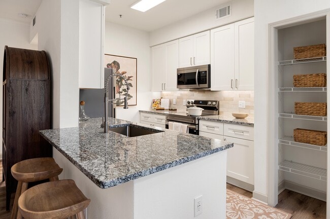 Foto del edificio - Cortland Hickory Hollow