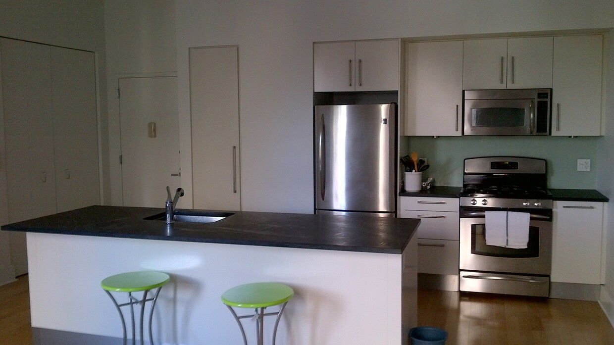 Kitchen Area - 4 Beacon Way