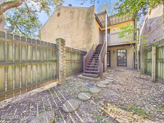 Building Photo - 446 Failla Rd