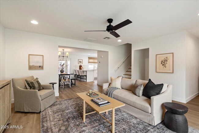 Foto del edificio - 8447 E Montebello Ave