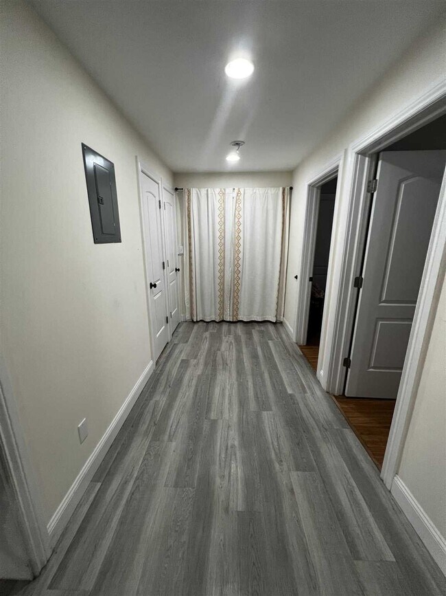 Foto del edificio - 1029-1029 Beekman Rd