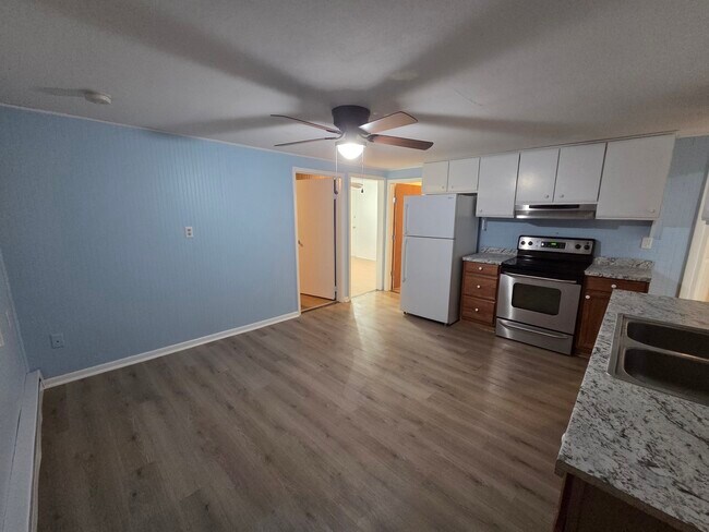 Foto del edificio - 24 Rocky Hill Ave