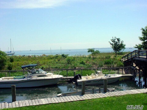 Building Photo - 210 Knoll Cir