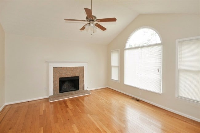 Building Photo - 186 Brandi Dr