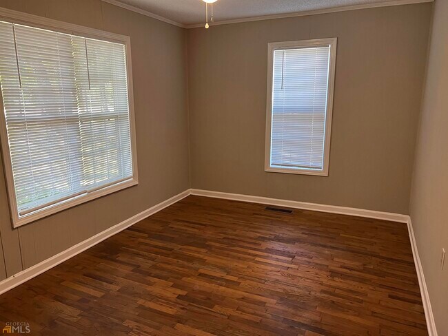 Foto del edificio - 3515 Bolding Rd