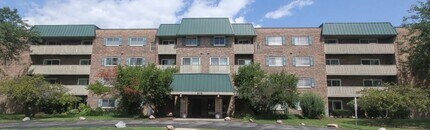 Building Photo - 675 Grove Terrace