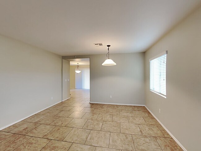 Building Photo - 22550 W Yavapai St