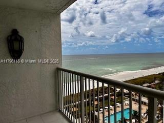 Building Photo - 2655 Collins Ave