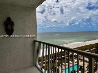 Primary Photo - 2655 Collins Ave