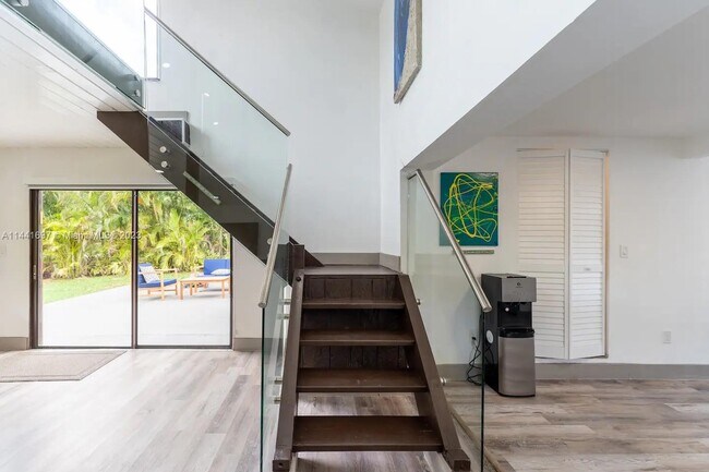 Foto del edificio - 4311 SW 31st Dr