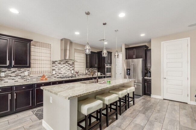 Foto del edificio - Spacious 4BR House in Goodyear