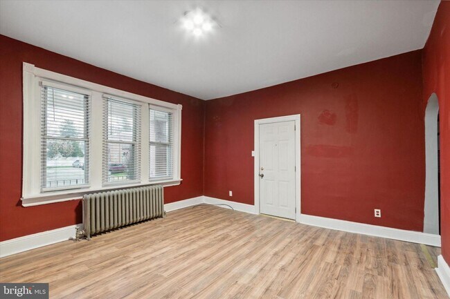 Building Photo - 307 Lincoln Ave