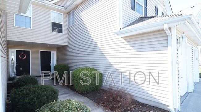 Building Photo - 8014 N Elmwood Ave