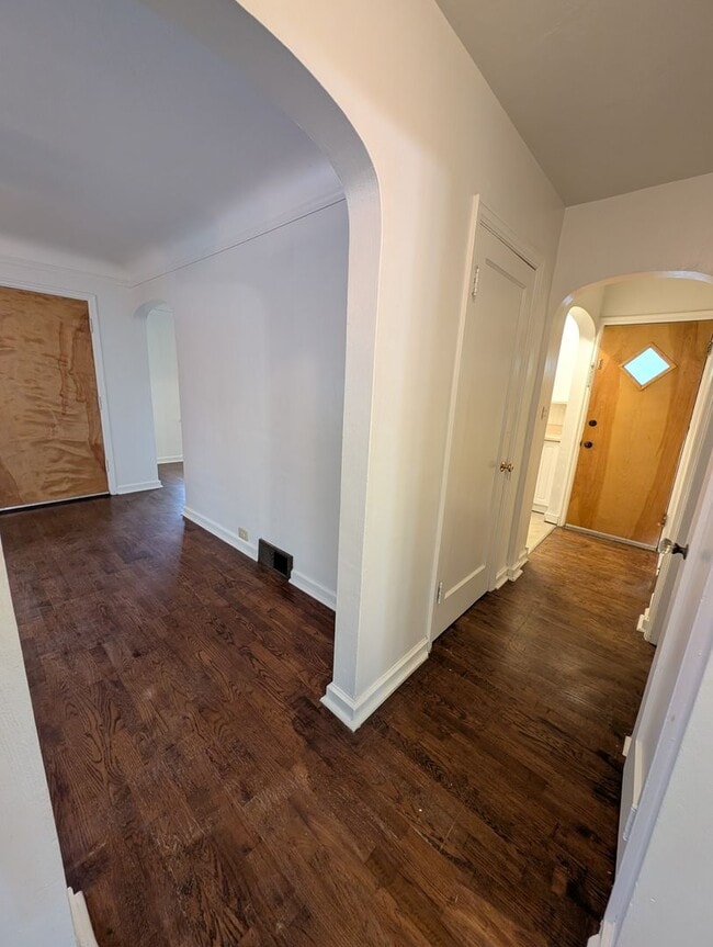 Foto del edificio - Quaint 2 Bedroom in Navy Yard City - TONS of Extra Space! Available Now!