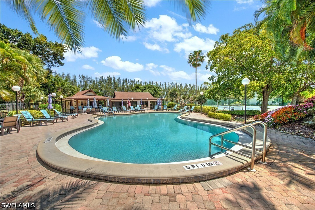 Foto del edificio - 501 Forest Lakes Blvd