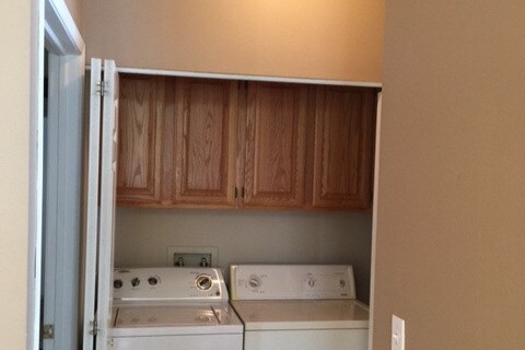 Full size washer / dryer - 22055 Davidson Rd