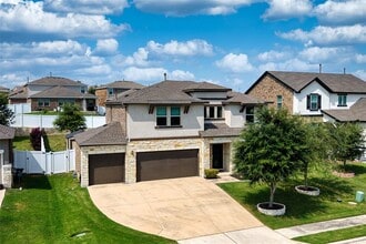 Building Photo - 5809 Lehman Way