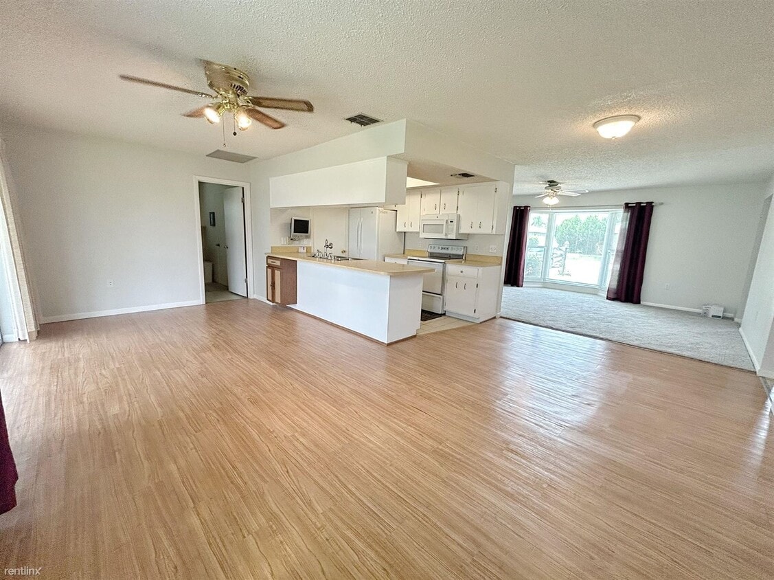 Building Photo - 2 br, 2 bath House - 4107 Santiago Street