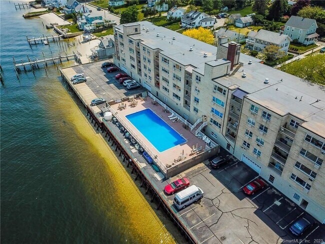 Foto del edificio - 292 Pequot Ave