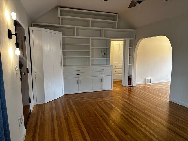 Foto del edificio - Must see to appreciate 2 Bedroom, 1 Bath Single Family House in Downtown San Jose!