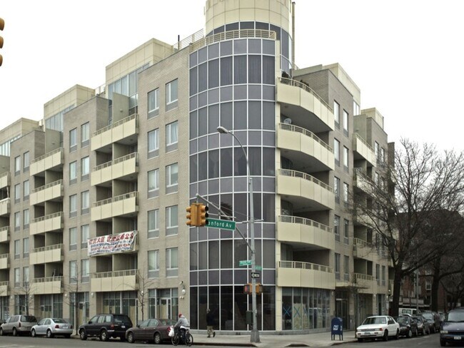 Building Photo - 13203 Sanford Ave