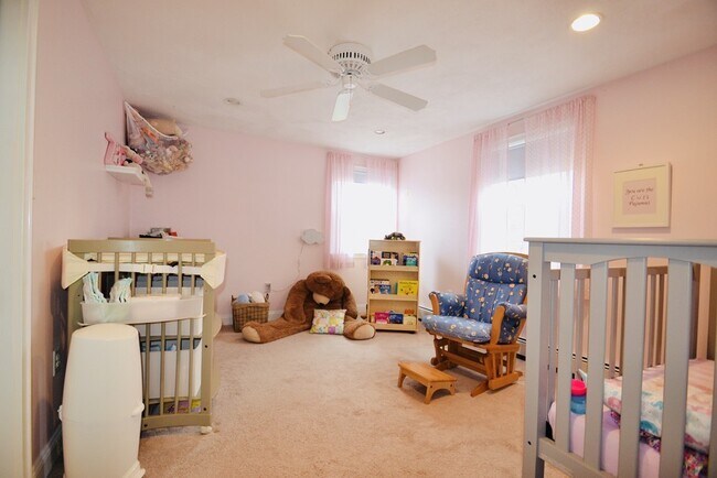 Foto del edificio - 99 Central St