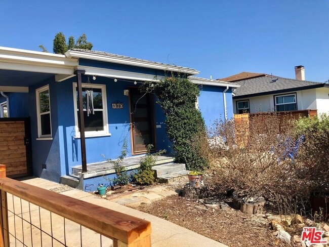 Building Photo - 1727 Franklin St