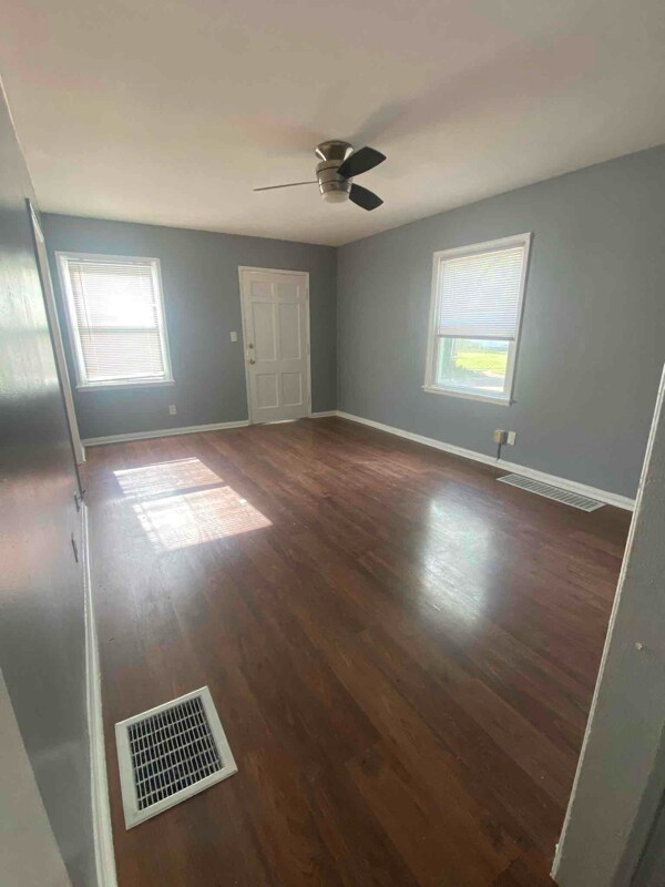 Building Photo - 1227 Alcott Ave