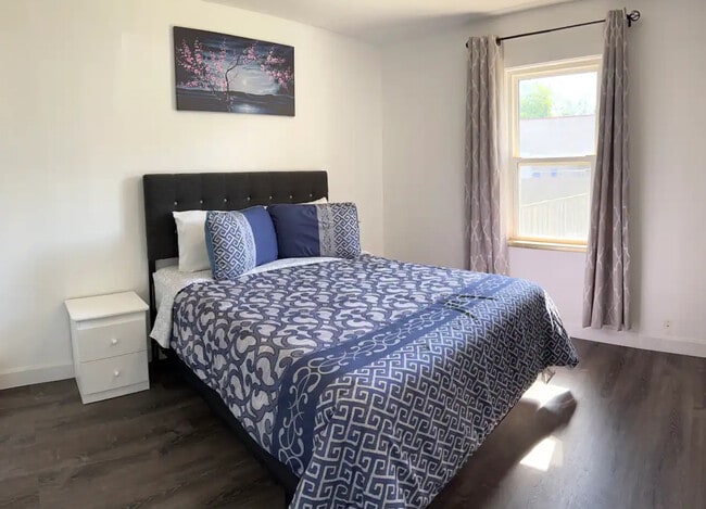 Building Photo - 4193 Portage Rd