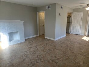 Building Photo - 3708 Stefano St