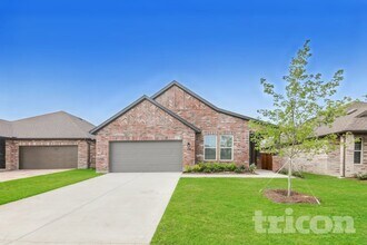 Interior Photo - Tricon Trinity Falls