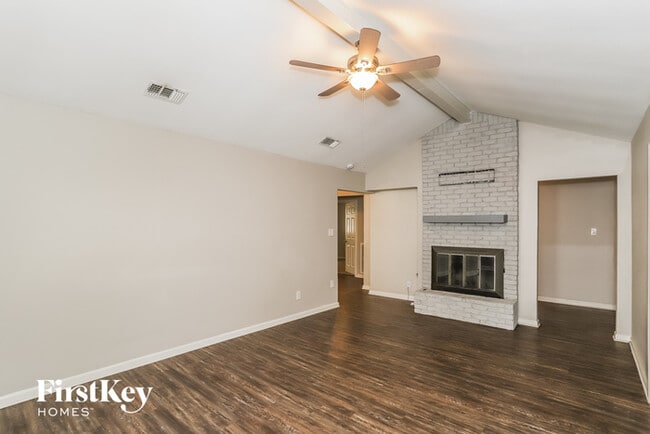 Building Photo - 4908 Meadowlark St