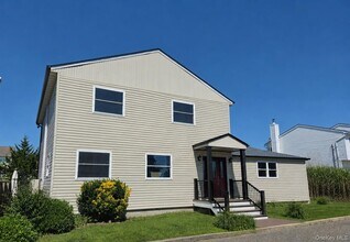 2706 Peconic Ave