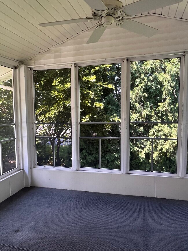 Foto del edificio - 3840 Wakonda Dr