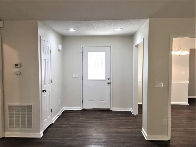 Foto del edificio - 4025 Glenn Knoll Ct