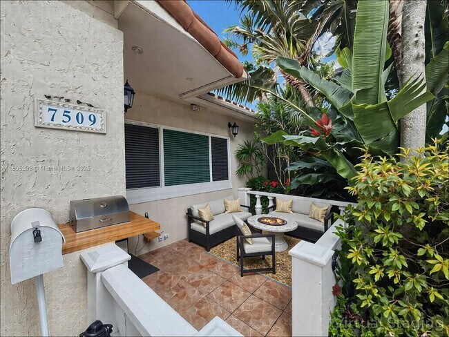 Foto del edificio - 7509 Arthur St