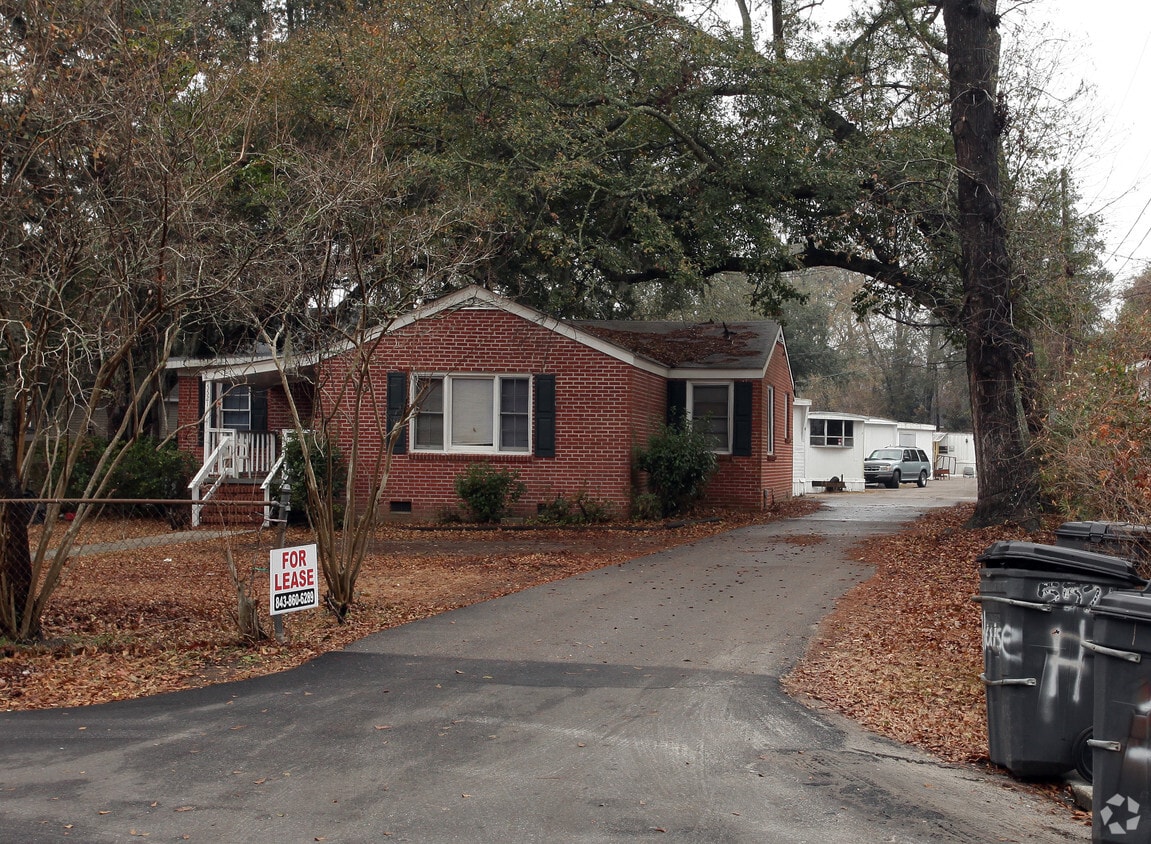 Primary Photo - 5521 Garrett Ave