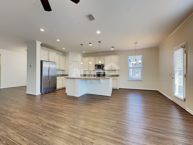 Foto del edificio - 108 Basket Grass Ln